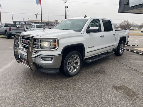 Used 2018 GMC Sierra 1500 SLT w/ SLT Premium Package image 2