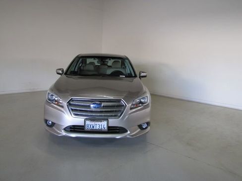 Used 2017 Subaru Legacy 2.5i Premium image 2