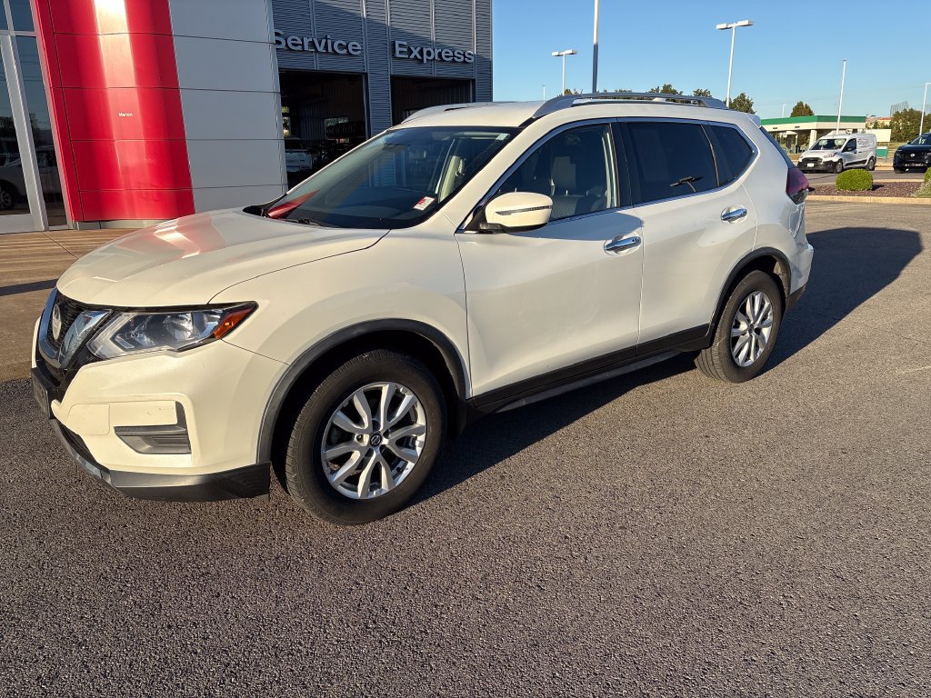 Used 2020 Nissan Rogue SV AWD/4WD image 2