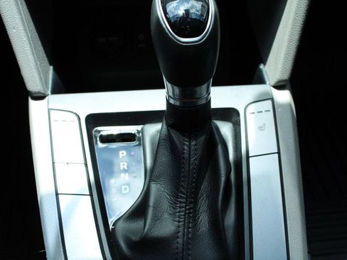 Used 2020 Hyundai Elantra Value Edition FWD image 21