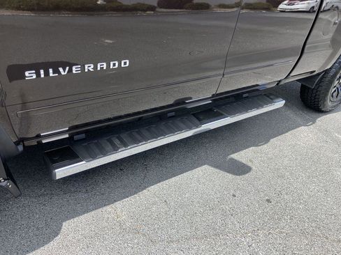 Used 2019 Chevrolet Silverado 1500 LT w/ All Star Edition image 10