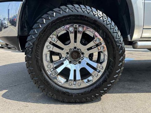 Used 2014 RAM 1500 Laramie image 9