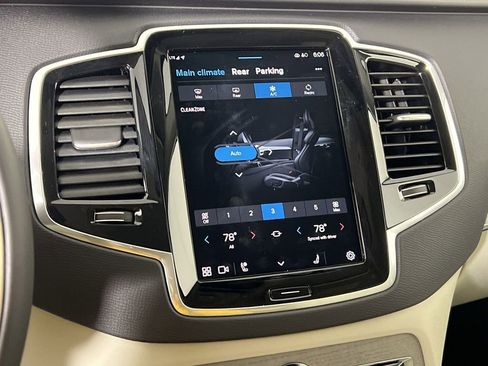 Used 2024 Volvo XC90 T8 Plus w/ Protection Package Premier image 17