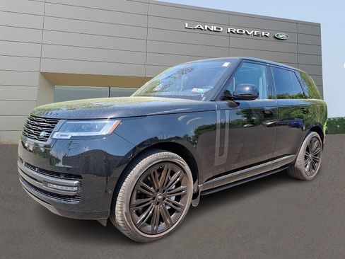 Used 2023 Land Rover Range Rover SE AWD/4WD image 1