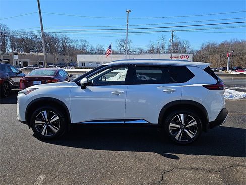 Used 2023 Nissan Rogue Platinum w/ Platinum Premium Package image 5