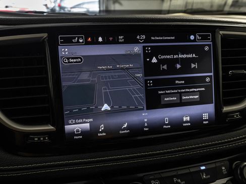 Used 2022 Chrysler Pacifica Touring-L w/ Uconnect Theater Family Group FWD image 33