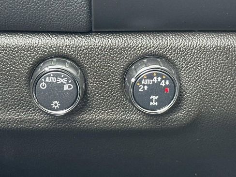 Used 2022 Chevrolet Colorado LT w/ Safety Package AWD/4WD image 26