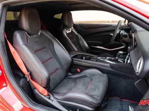 Used 2018 Chevrolet Camaro ZL1 RWD image 75
