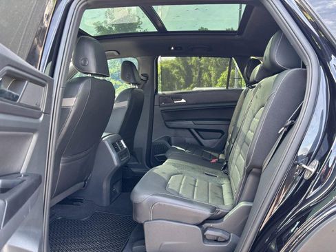 Used 2020 Volkswagen Atlas Cross Sport SEL Premium R-Line AWD/4WD image 11