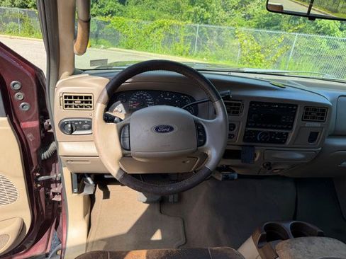Used 2004 Ford F250 Lariat AWD/4WD image 28