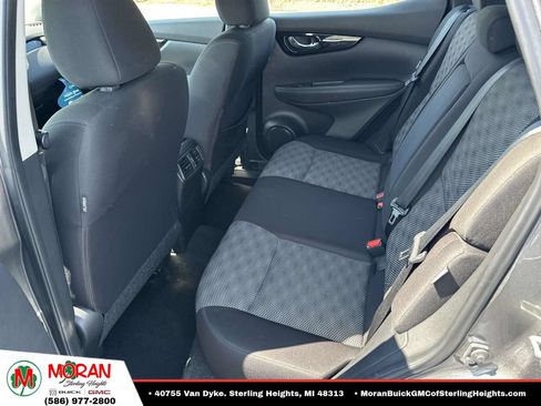 Used 2021 Nissan Rogue Sport SV AWD/4WD image 12