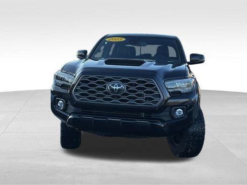 Used 2023 Toyota Tacoma TRD Sport image 2