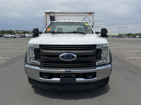 Used 2019 Ford F550 4x4 Regular Cab Super Duty image 2