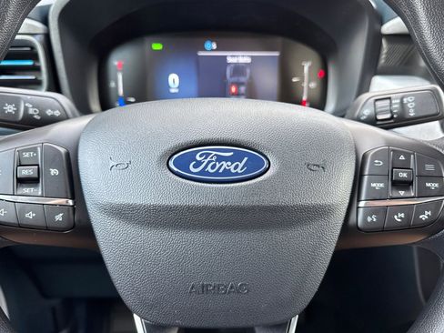 New 2026 Ford Maverick XLT image 30
