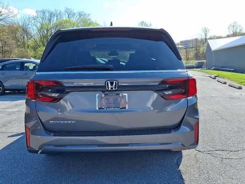 New 2026 Honda Odyssey EX-L image 5
