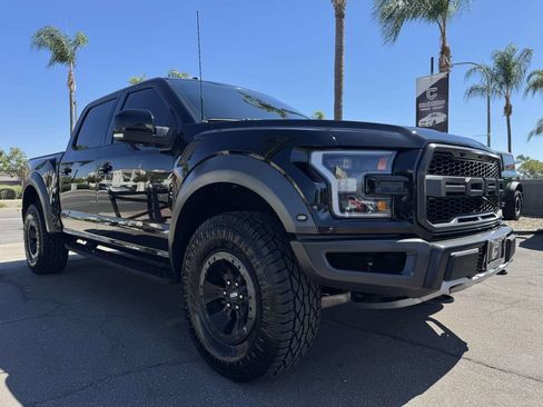 Used 2018 Ford F150 Raptor w/ Equipment Group 802A Luxury image 9