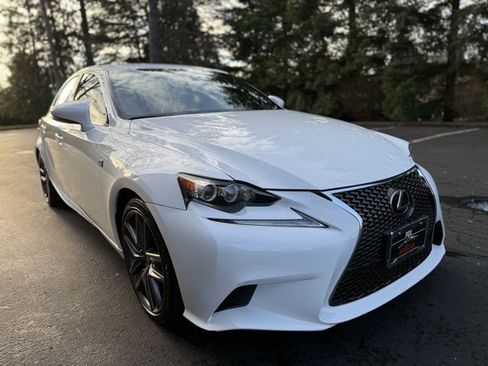Used 2016 Lexus IS 350 image 3
