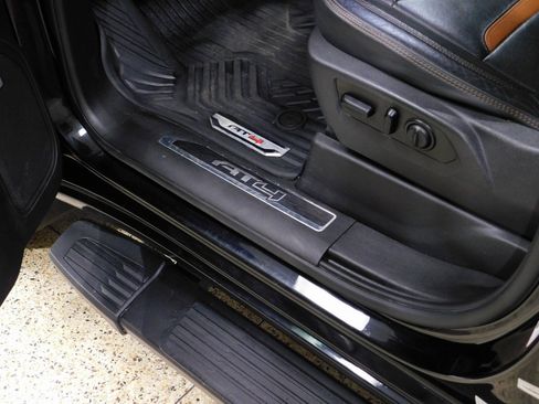 Used 2020 GMC Sierra 1500 AT4 image 32