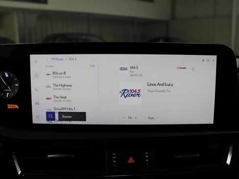 Used 2023 Lexus ES 350 w/ Premium Package image 23