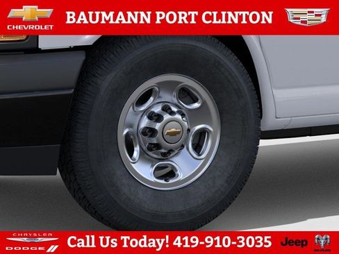 New 2026 Chevrolet Express 2500 w/ Driver Convenience Package RWD image 9
