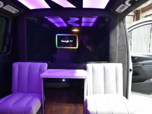 Used 2016 Mercedes-Benz Metris Passenger image 36