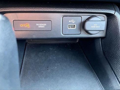 Used 2023 Honda Civic Sport image 32