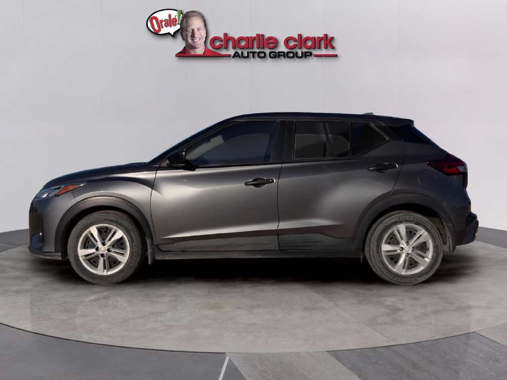 Used 2024 Nissan Kicks S FWD image 2