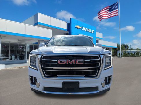 Used 2023 GMC Yukon SLT image 2