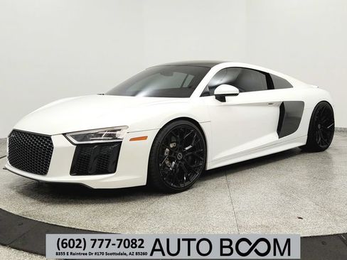 Used 2017 Audi R8 V10 AWD/4WD image 1