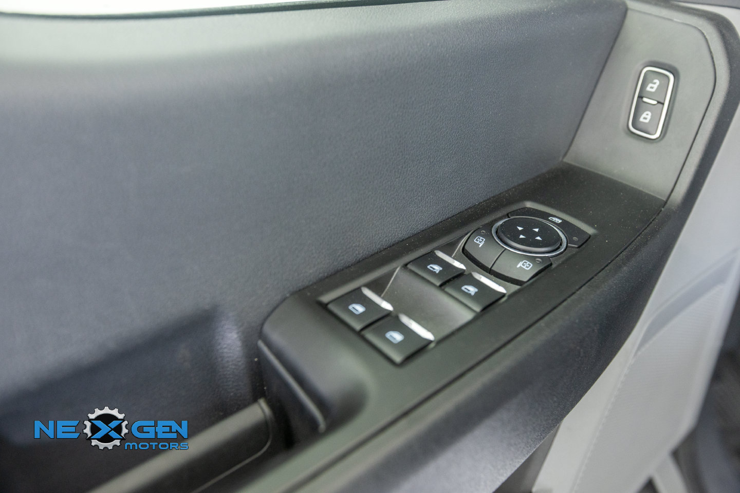 Used 2025 Ford F250 XL w/ XL Chrome Package AWD/4WD image 15