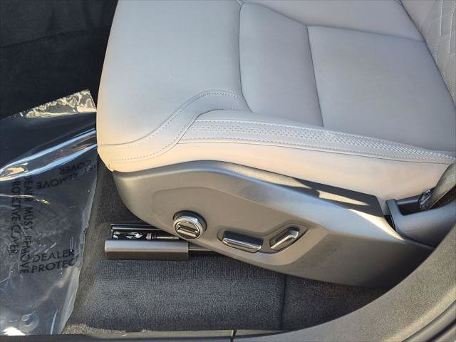 Certified 2026 Volvo XC90 B6 Plus AWD/4WD image 22