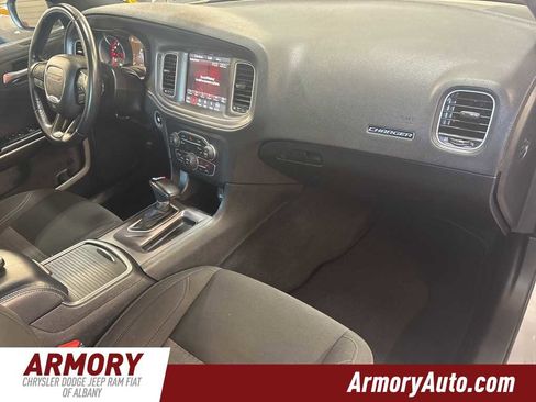 Used 2023 Dodge Charger SXT image 37