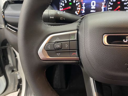 Certified 2026 Jeep Compass Latitude AWD/4WD image 20