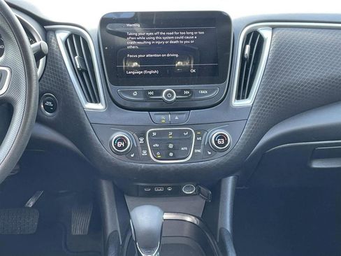 Used 2024 Chevrolet Malibu LT image 20