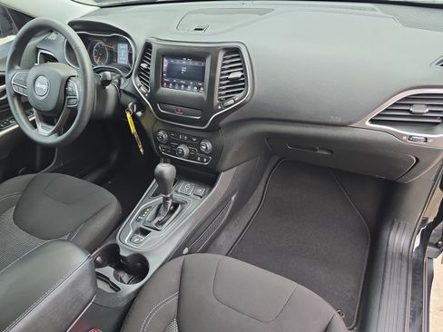 Used 2020 Jeep Cherokee Latitude image 13