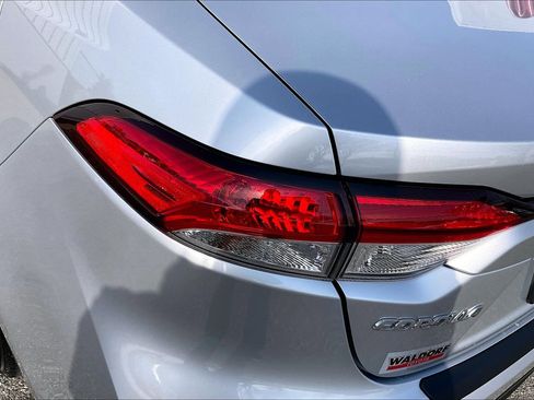 Used 2025 Toyota Corolla LE image 33