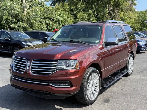 Used 2016 Lincoln Navigator Reserve AWD/4WD image 1