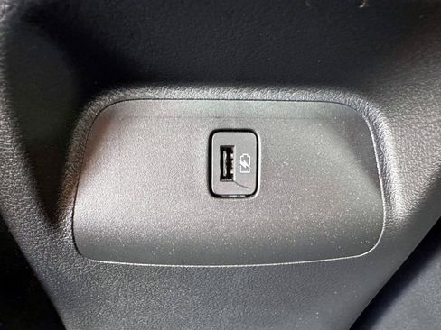 Certified 2023 Nissan Sentra SV FWD image 15
