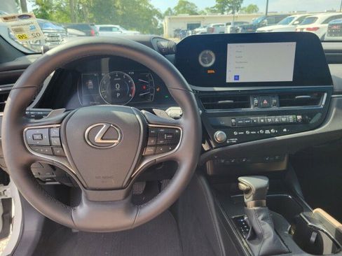 Used 2023 Lexus ES 350 w/ Premium Package FWD image 15