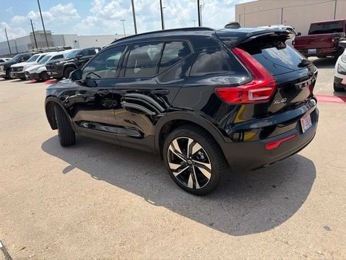 Used 2026 Volvo XC40 B5 Plus AWD/4WD image 10