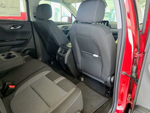 New 2025 Chevrolet Blazer LT image 18