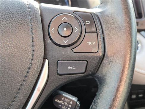 Used 2017 Toyota RAV4 Limited image 9