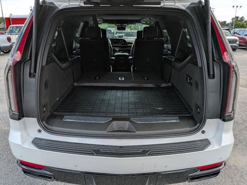 Used 2022 Cadillac Escalade ESV Sport Platinum AWD/4WD image 10