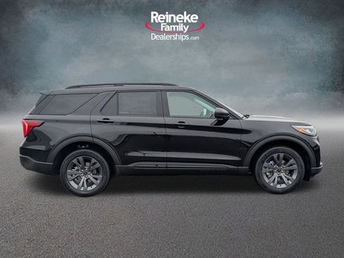 New 2026 Ford Explorer Active w/ Active Comfort Package image 4
