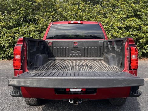 Used 2018 Chevrolet Silverado 1500 LT w/ All Star Edition image 7