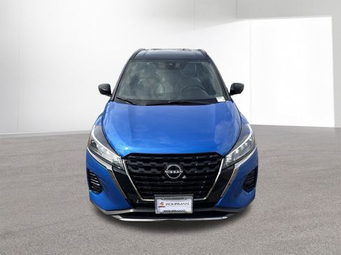 Certified 2023 Nissan Kicks SR w/ SR Premium Package FWD image 39