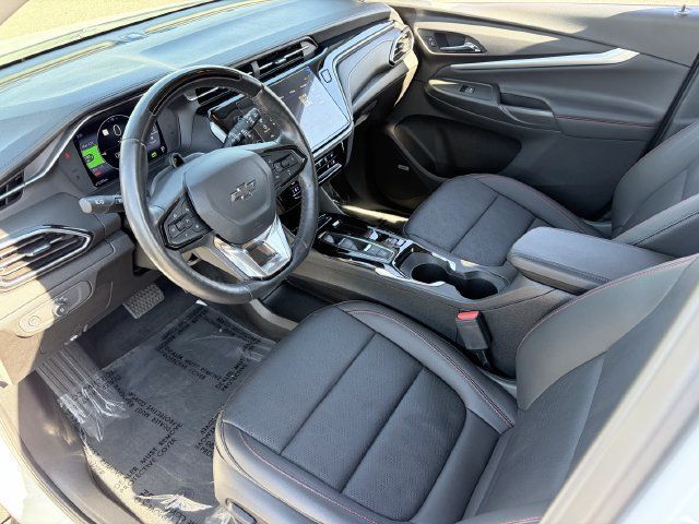 Used 2023 Chevrolet Bolt EUV Premier w/ Sun & Sound Package FWD image 5
