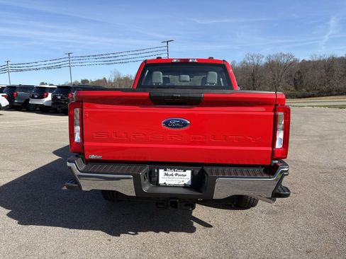 New 2026 Ford F250 XL w/ XL Chrome Package image 4
