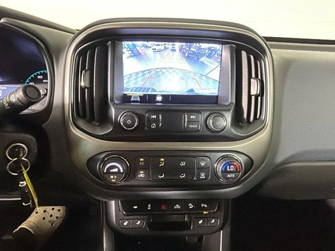 Used 2019 Chevrolet Colorado Z71 AWD/4WD image 28