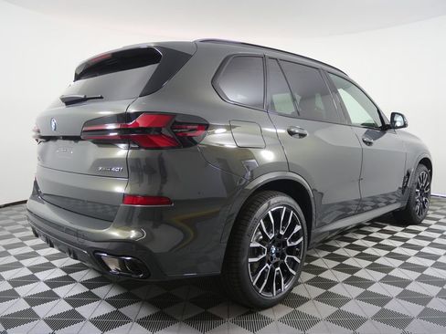 Certified 2026 BMW X5 xDrive40i w/ M Sport Package AWD/4WD image 3